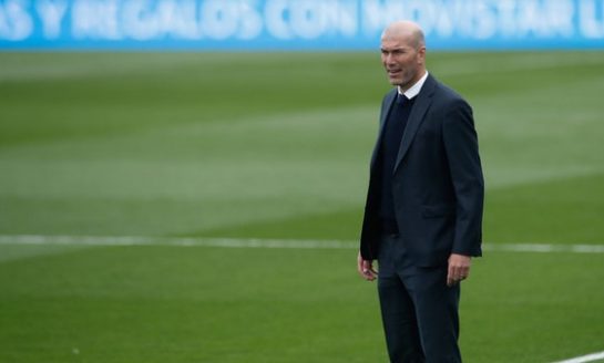 Zinedine Zidane: “I’ll talk with the club in the next few days.”