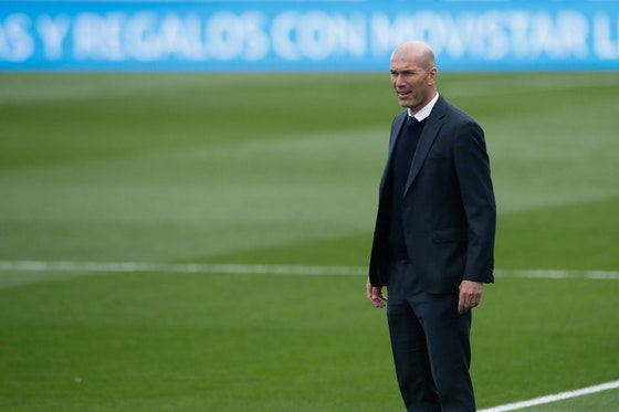 Zinedine Zidane: “I’ll talk with the club in the next few days.”