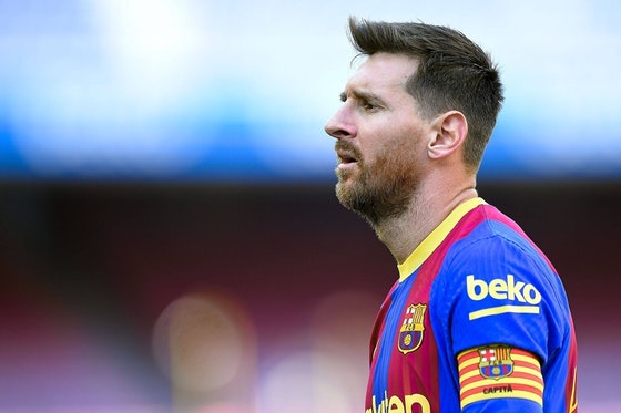 Report: Manchester City and PSG maintain interest in Messi