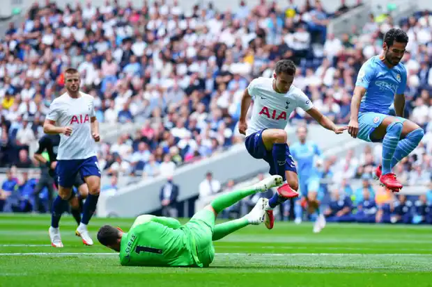 Tottenham and Man City could really do with a Harry Kane here