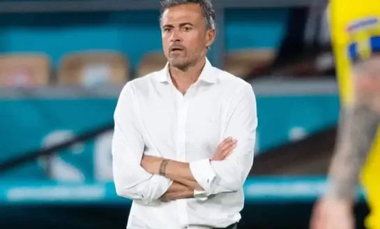 Spain coach Luis Enrique responds to middle finger incident